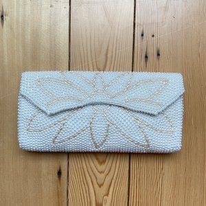 VINTAGE 1950's Beaded Clutch Purse (Mint Condition)